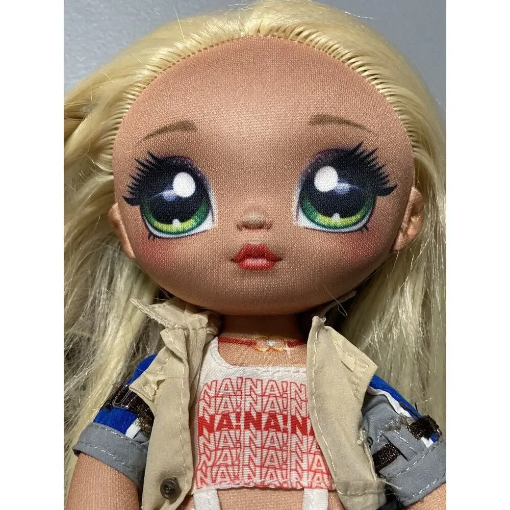 Na! Na! Na! Surprise 11” Doll Blonde Hair‎ Blue Eyes